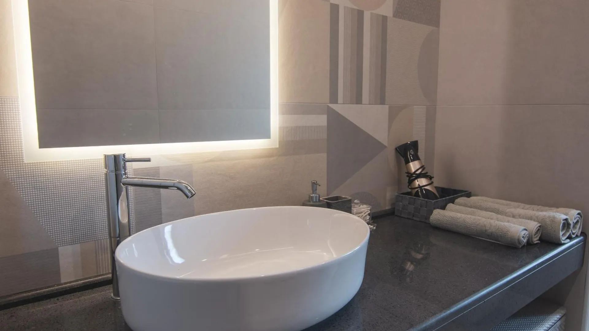 A Casa Di Amici Apartment Naples Italy
